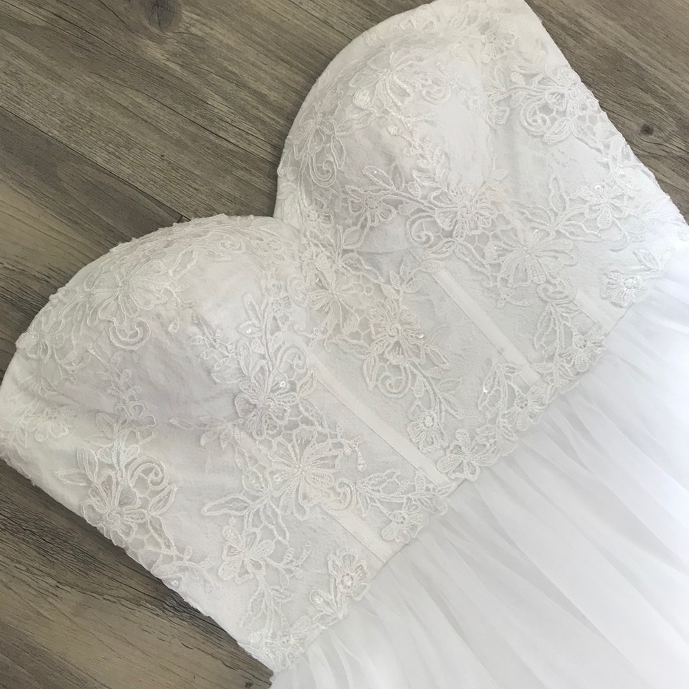 Wedding dress
